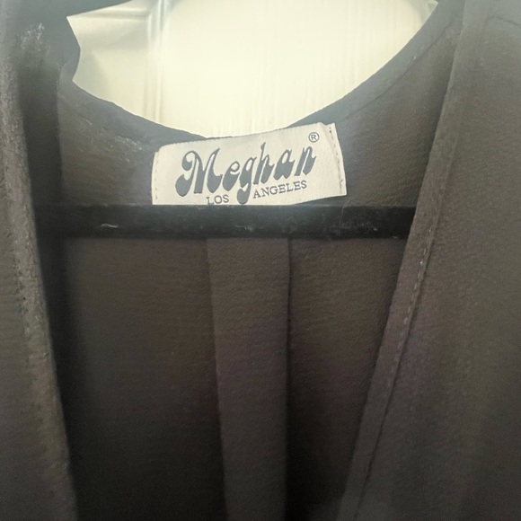 Meghan LA Black Midi Dress - Picture 5 of 7